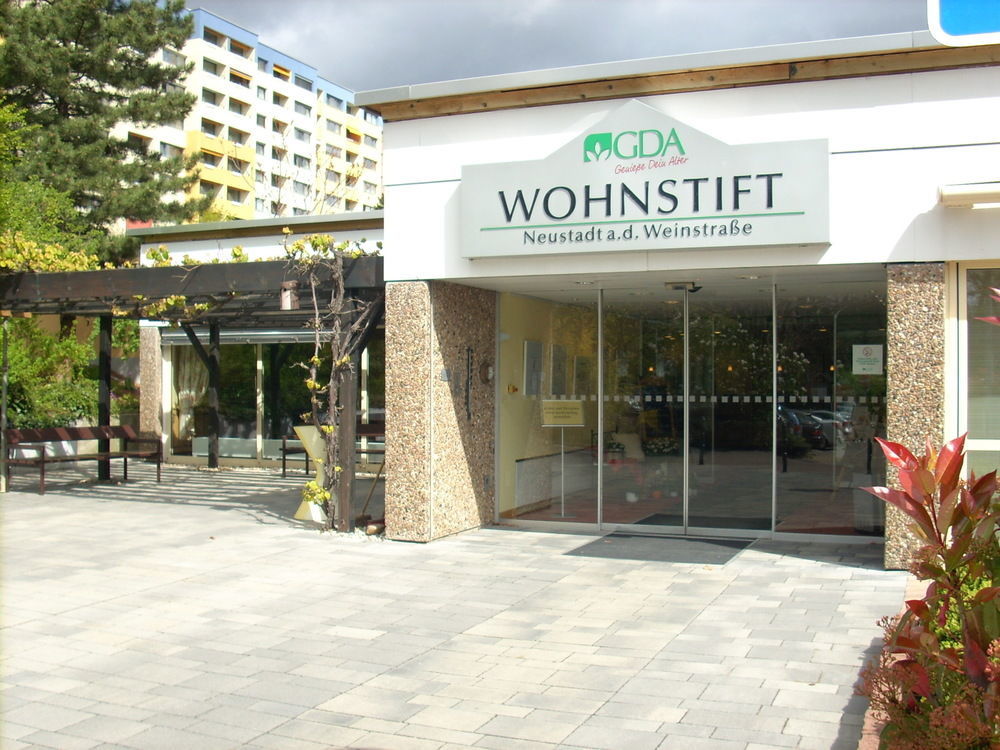 Gda Hotel Neustadt an der Weinstraße Exterior foto